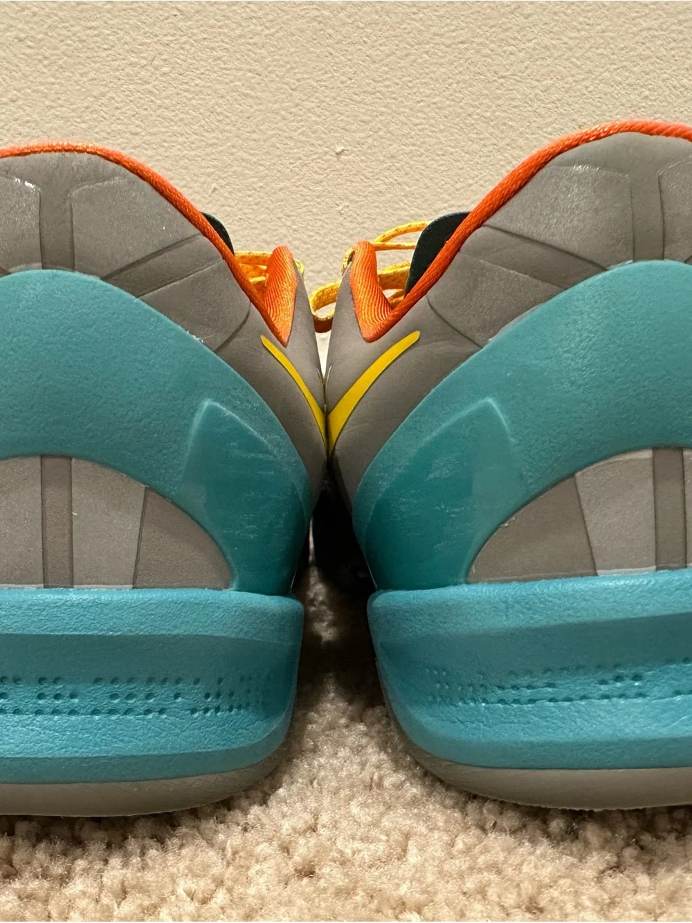 Nike Kobe 8 Protro Venice Beach Size 12